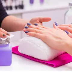 Jakiej firmy zestaw do manicure hybrydowego wybrać, aby zaoszczędzić?