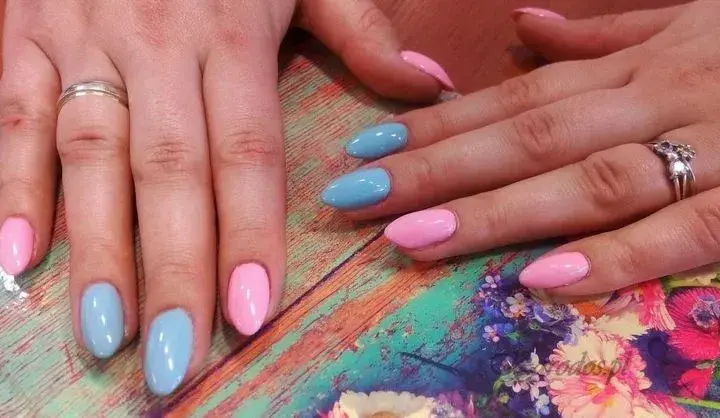 Jaki manicure najmniej niszczy paznokcie? Odkryj bezpieczne opcje