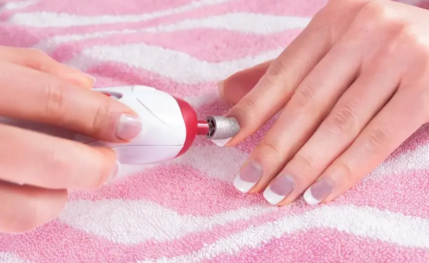 Najlepsze frezarki do domowego manicure - uniknij błędów przy wyborze