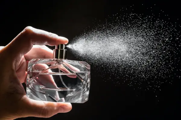 Czy perfumy to kosmetyki? Zaskakujące fakty o ich klasyfikacji
